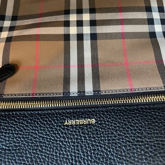 Burberry brand new leather tote bag black+small wallet bundle! 2250$ value - Picture 7 of 13